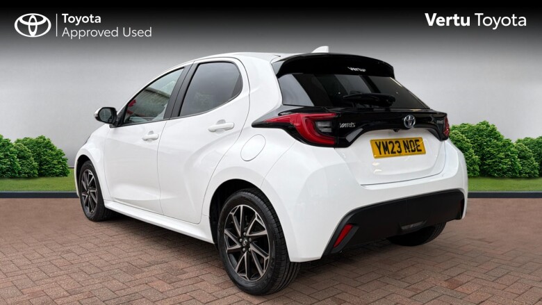 Toyota Yaris 1.5 Hybrid Design 5dr CVT Hybrid Hatchback